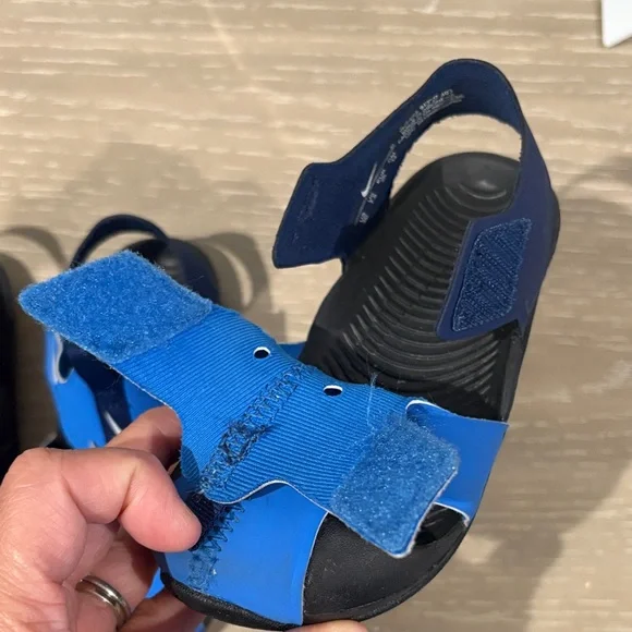Nike toddler sandals size 8 - Picture 4 of 9